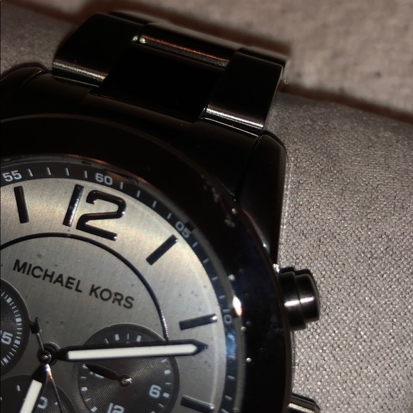 Michael Kors Watch - Picture 3 of 4